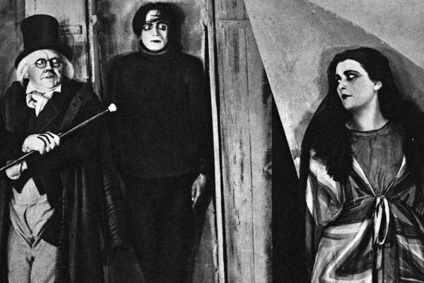 Poster phim Cabin Của Tiến Sĩ Caligari