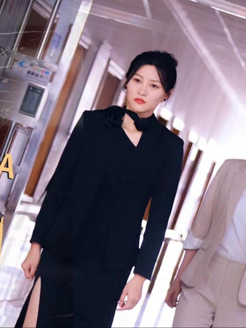 Hình ảnh phim Chị Gái Năm Mươi Xinh Đẹp và Ngầu