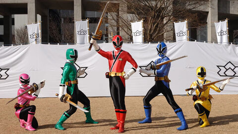 Hình ảnh tập 1 Chiến Đội Thần Kiếm Shinkenger