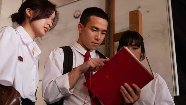 Poster phim Chuyện Ma Giảng Đường Năm 3