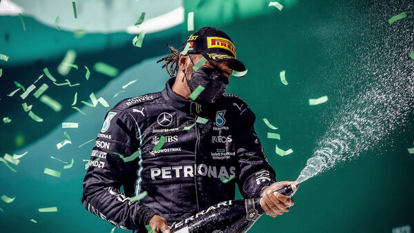 Poster phim Formula 1: Cuộc đua sống còn (Phần 4)