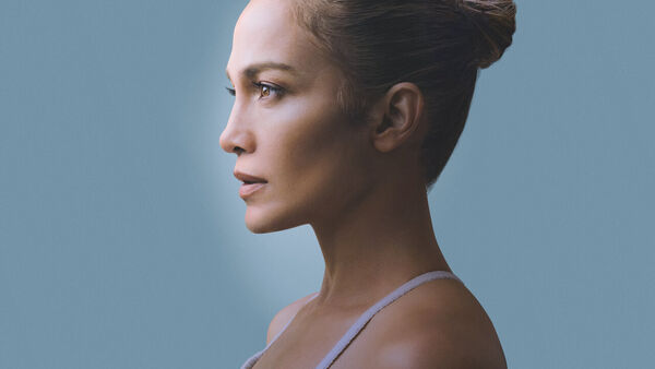 Poster phim Jennifer Lopez: Giữa giờ