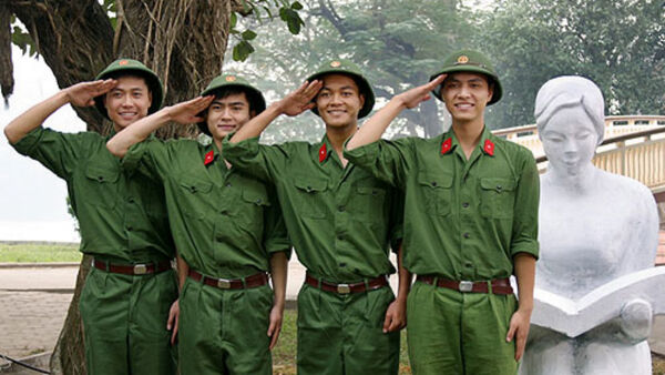 Poster phim Mùi cỏ cháy