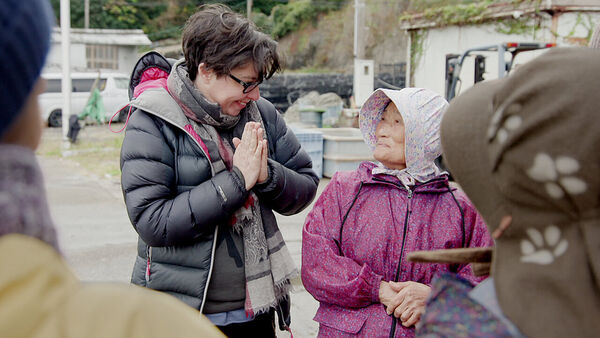 Poster phim Nhật Bản cùng Sue Perkins