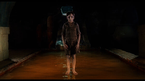 Poster phim The Devil’s Backbone