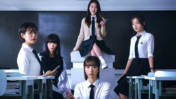 Poster phim Trò Chơi Kim Tự Tháp