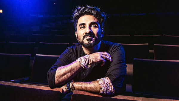 Poster phim Vir Das: Hạ cánh