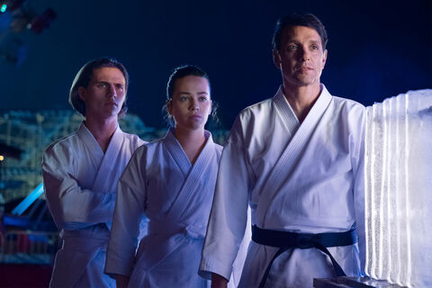 Hình ảnh tập 1 Võ Đường Cobra Kai (Phần 2)