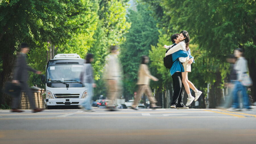 Hình ảnh phim Ánh Sáng Của Đôi Ta