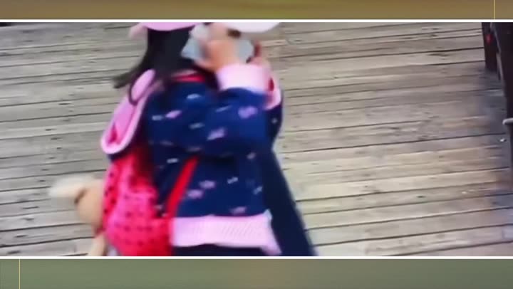 Hình ảnh tập 4 Hãy nói “Anh yêu em” lúc hoàng hôn.
