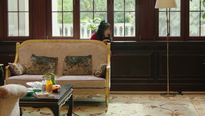 Tập 1 phim Cô Nàng Lợi Hại Chân Cao Quý