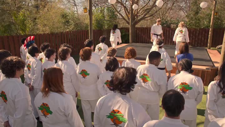 Hình ảnh tập 5 Võ Đường Cobra Kai (Phần 6)