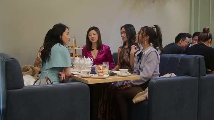 Tập 2 phim Đế chế phô trương: New York